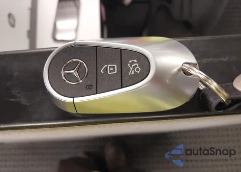 2024 Mercedes-Benz Glc z USA, uszkodzony, nr VIN W1NKM4HB7RF203786